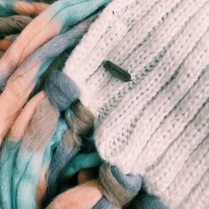 cozy Steve Madden scarf with fringe